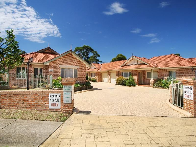 3/19-21 Ellis Street, Merrylands NSW 2160