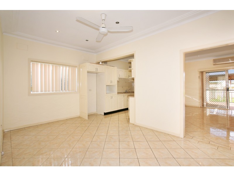 6 Cross Street, Merrylands NSW 2160