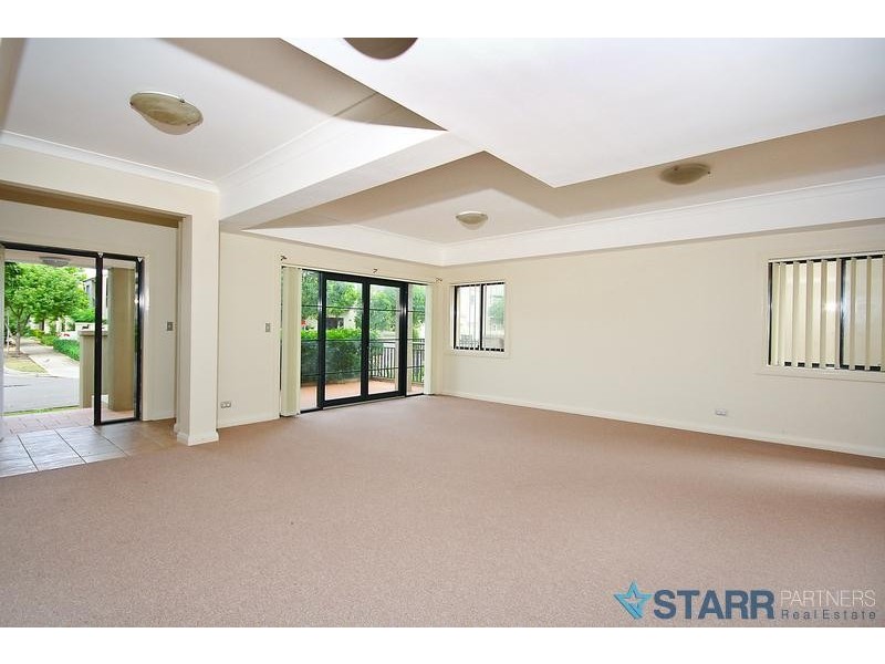 1/11 Refractory Court, Holroyd NSW 2142