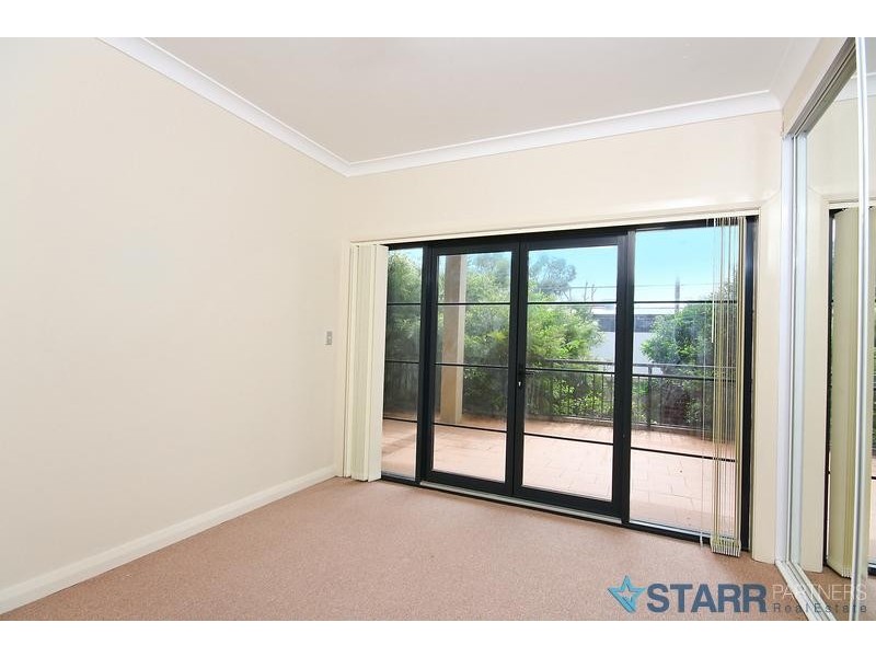 1/11 Refractory Court, Holroyd NSW 2142