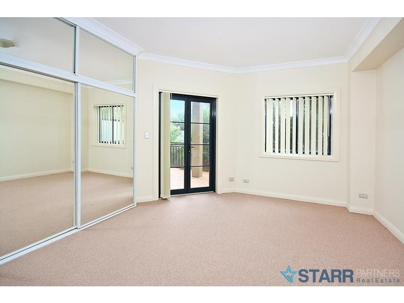 1/11 Refractory Court, Holroyd NSW 2142