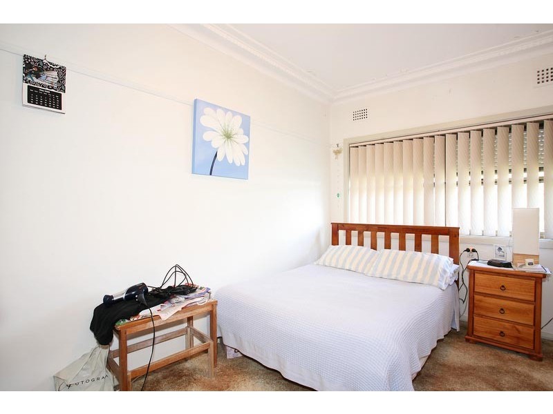 11a  Gloucester Avenue, Merrylands NSW 2160
