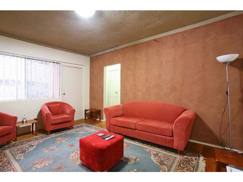 8/16 Calliope Street, Guildford NSW 2161