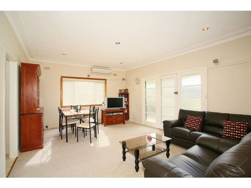 3 Pearson Street, South Wentworthville NSW 2145