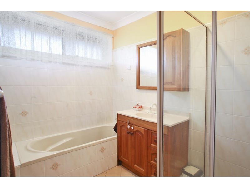 1 Adrian Place, Greystanes NSW 2145