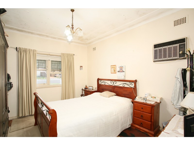 9 Bursill Street, Guildford NSW 2161