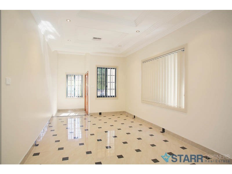 8 Birriwa Street, Greystanes NSW 2145