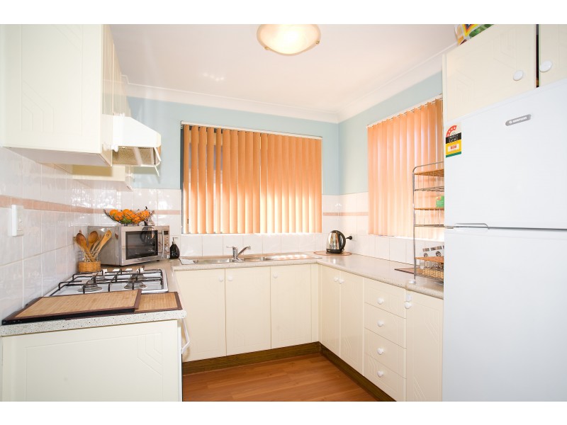 6/42 Treves Street, Merrylands NSW 2160