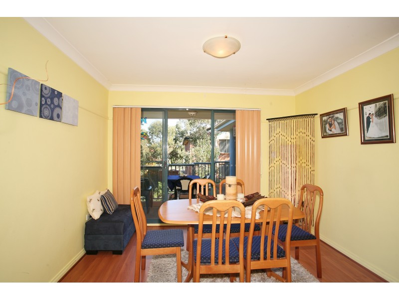 6/42 Treves Street, Merrylands NSW 2160