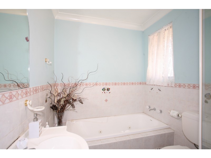 6/42 Treves Street, Merrylands NSW 2160