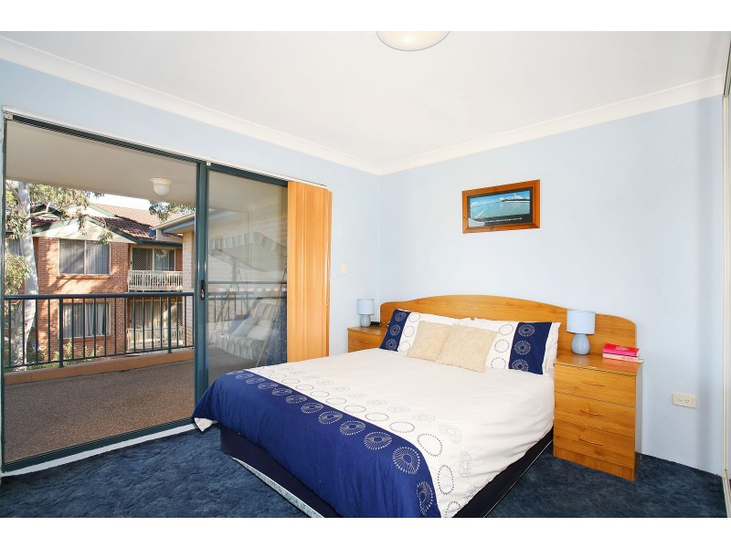 6/42 Treves Street, Merrylands NSW 2160