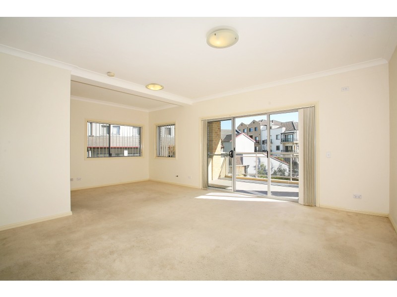 5/8 refractory Court, Holroyd NSW 2142