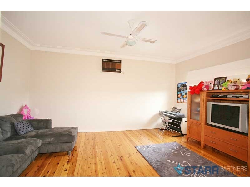 25 Allison Road, Guildford NSW 2161