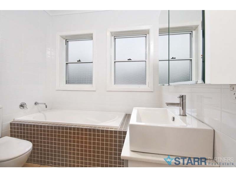 25 Fairfield Road, Woodpark NSW 2164