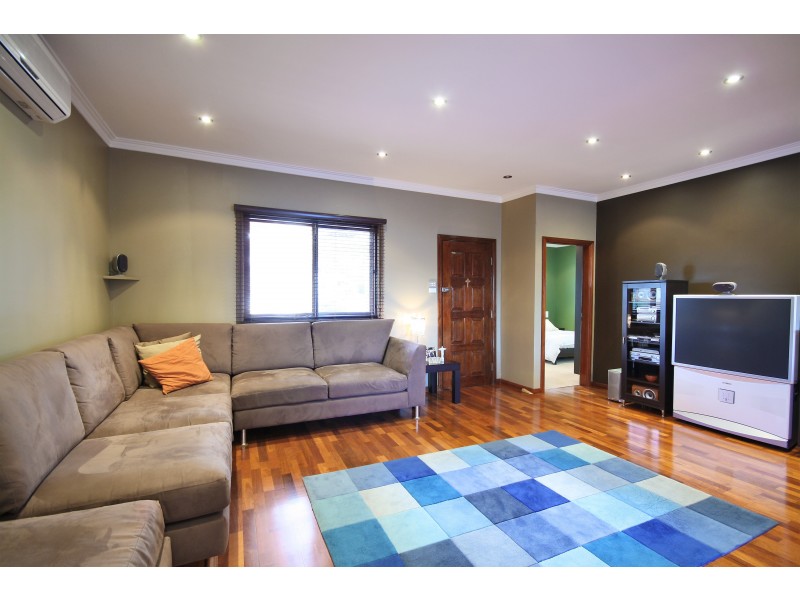 32 Bangor Street, Guildford NSW 2161