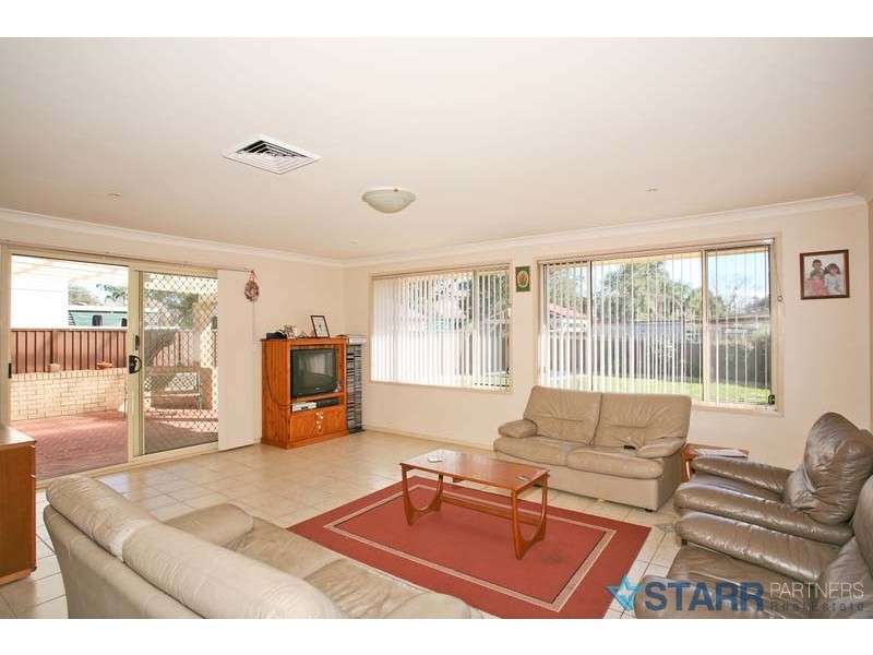 17 Irrigation Road, South Wentworthville NSW 2145