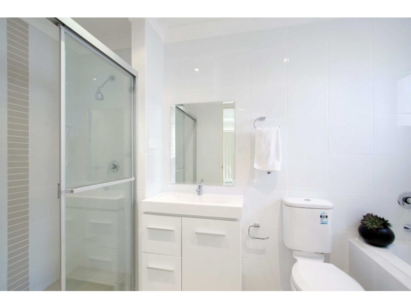 5/12  BENEDICT COURT, Holroyd NSW 2142