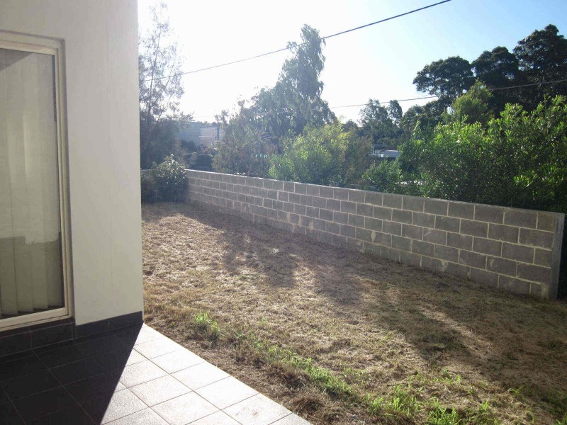 5/12  BENEDICT COURT, Holroyd NSW 2142