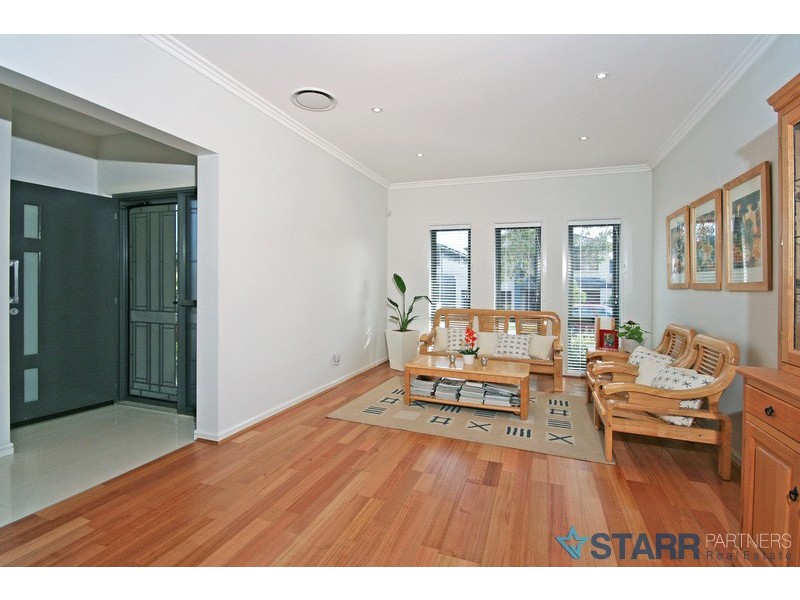 10 Cummings Avenue, Pemulwuy NSW 2145