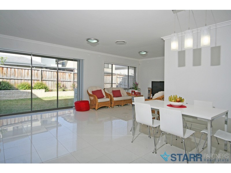 10 Cummings Avenue, Pemulwuy NSW 2145