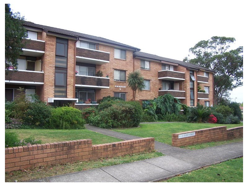 15/5 Todd Street, Merrylands NSW 2160