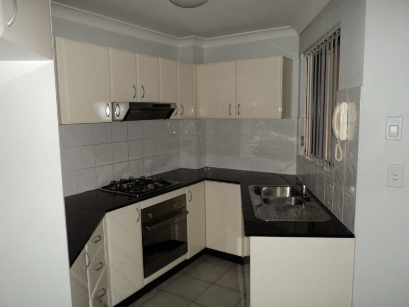 17/17  TODD STREET, Merrylands NSW 2160