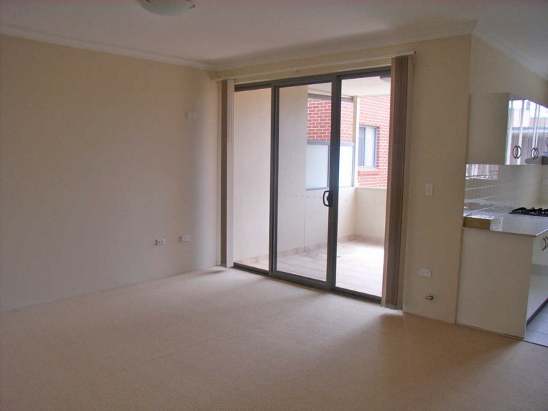 34/30  RAILWAY TERRACE, Merrylands NSW 2160