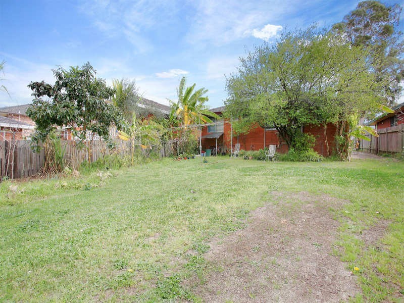 8 Orange Street, Greystanes NSW 2145