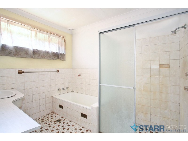 602 Woodville Road, Old Guildford NSW 2161