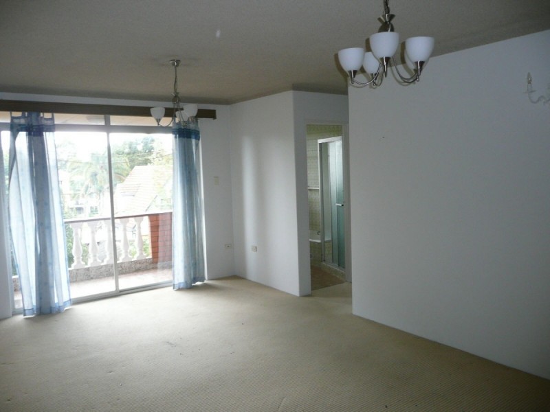 14/84  THE ESPLANADE, Guildford NSW 2161