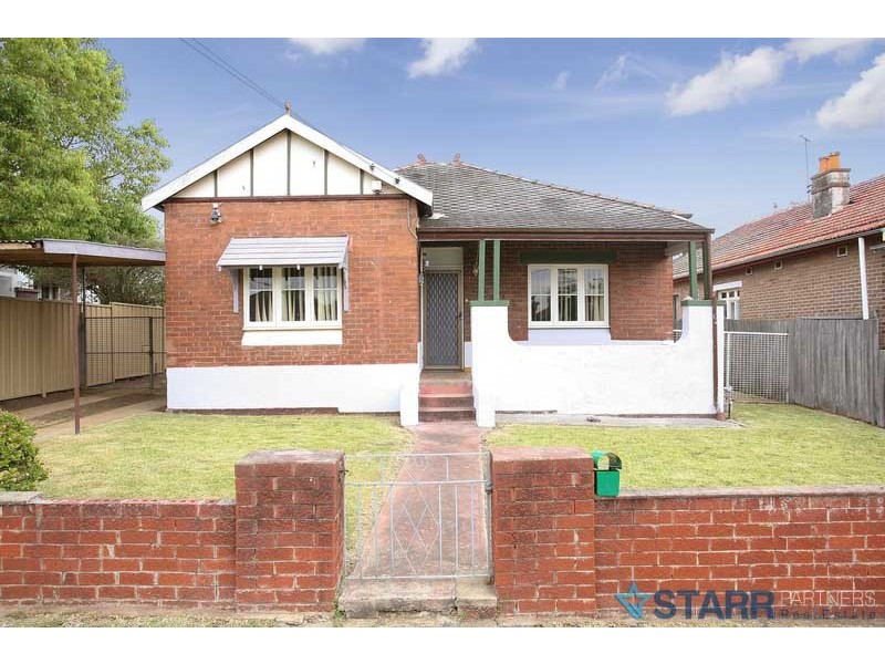 16 Albion Avenue, Merrylands NSW 2160