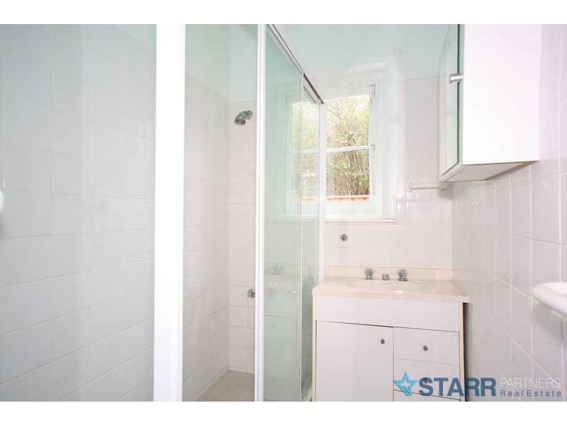 16 Albion Avenue, Merrylands NSW 2160