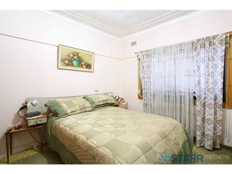 19 Major Road, Merrylands NSW 2160