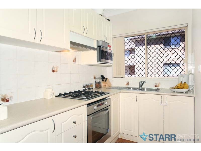 4/4-6 Cambridge Street, Merrylands NSW 2160