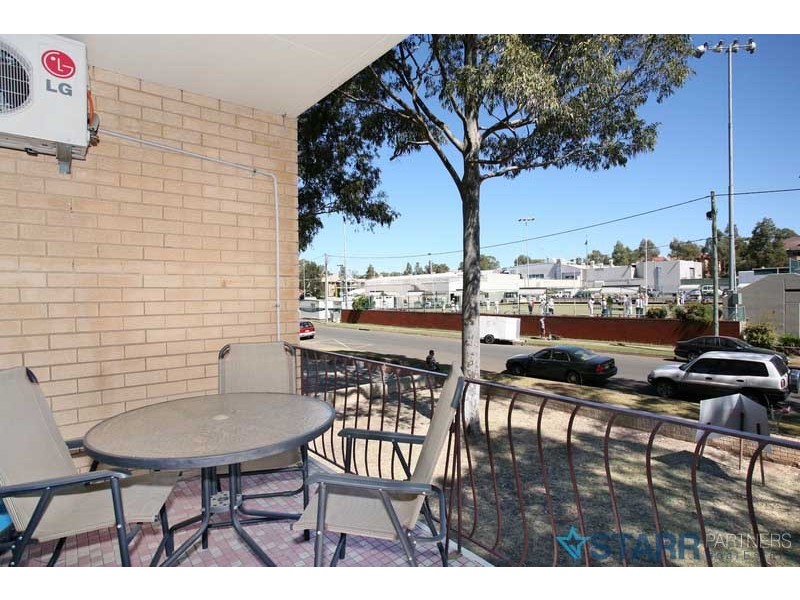 4/4-6 Cambridge Street, Merrylands NSW 2160