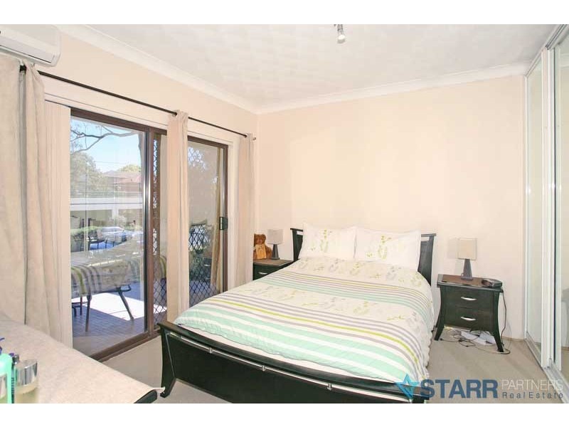 4/4-6 Cambridge Street, Merrylands NSW 2160