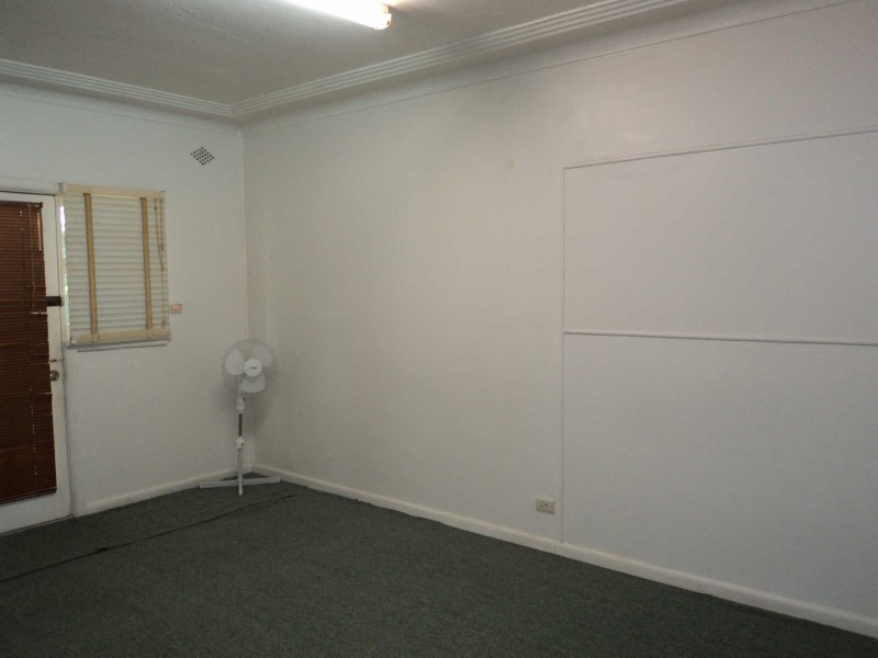 02/11  SHACKEL AVENUE, Guildford NSW 2161