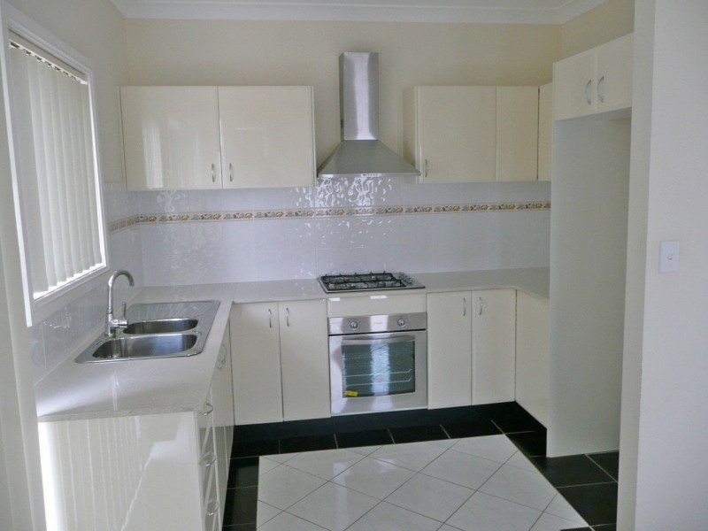 8/102  LACKEY STREET, Merrylands NSW 2160