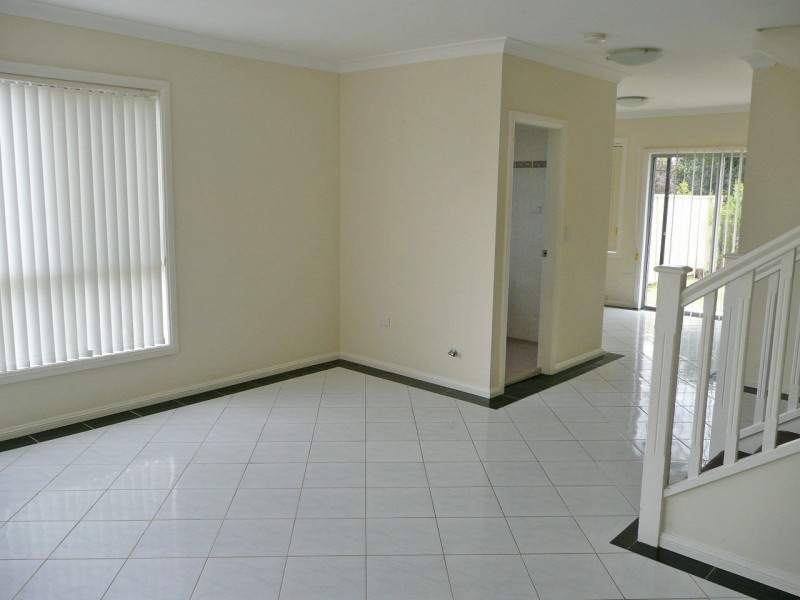 8/102  LACKEY STREET, Merrylands NSW 2160