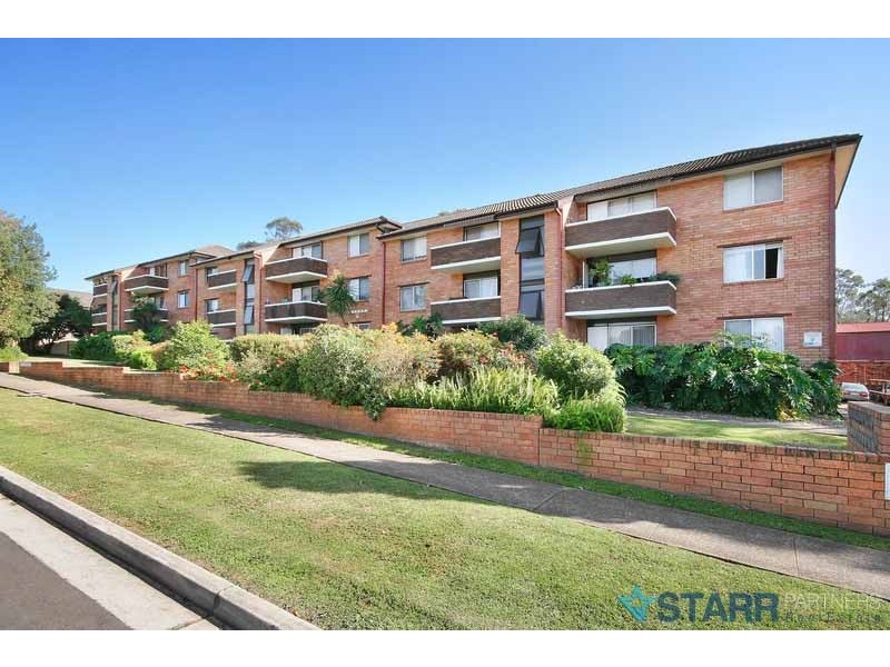 8/5-13 Todd Street, Merrylands NSW 2160