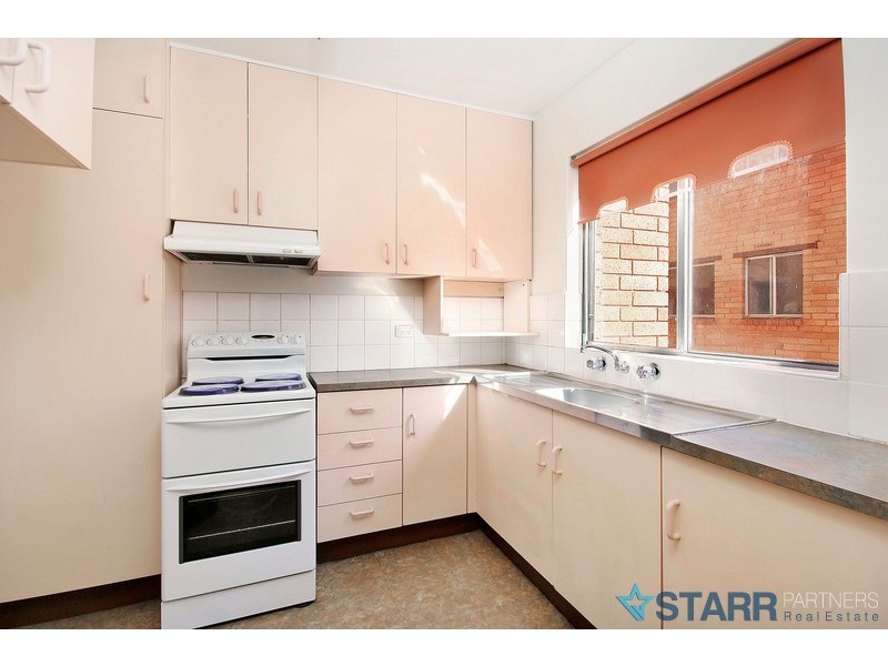 8/5-13 Todd Street, Merrylands NSW 2160