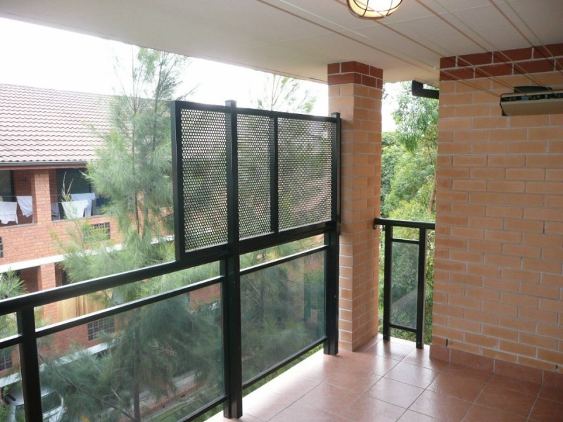 07/04  TREVES STREET, Merrylands NSW 2160