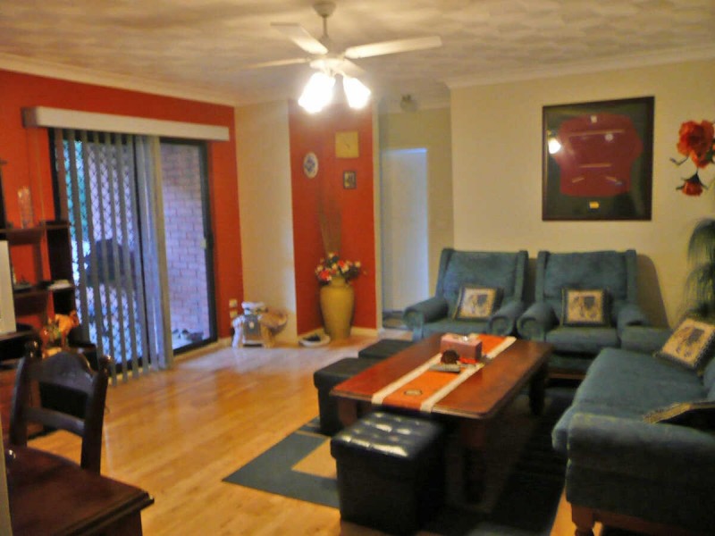 2/10  BIRMINGHAM STREET, Merrylands NSW 2160