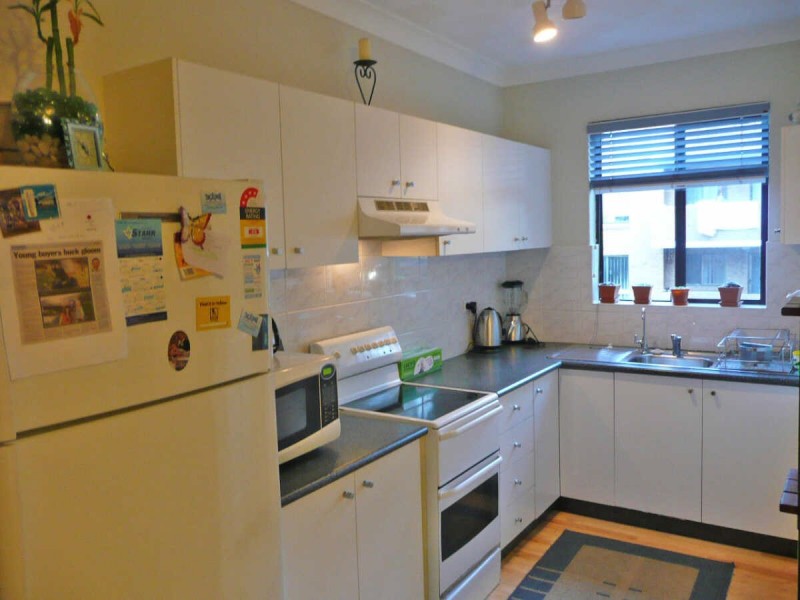 2/10  BIRMINGHAM STREET, Merrylands NSW 2160