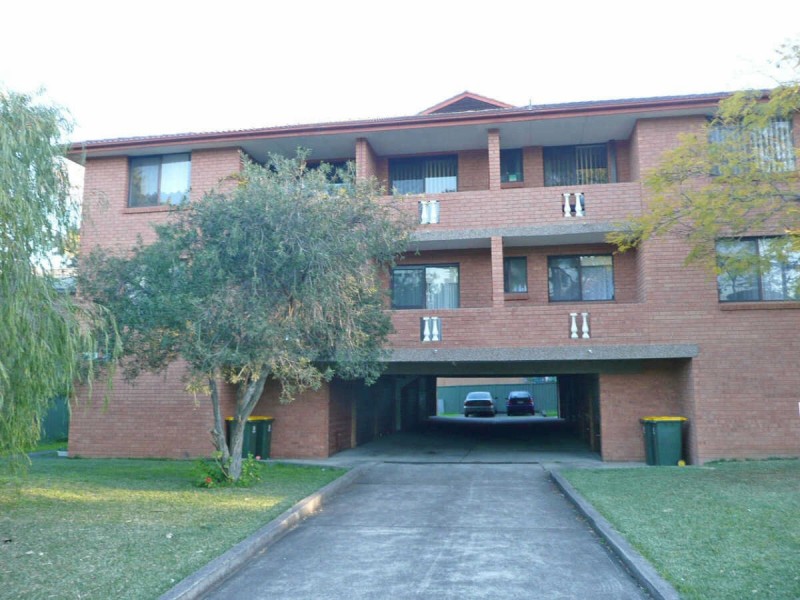 2/10  BIRMINGHAM STREET, Merrylands NSW 2160