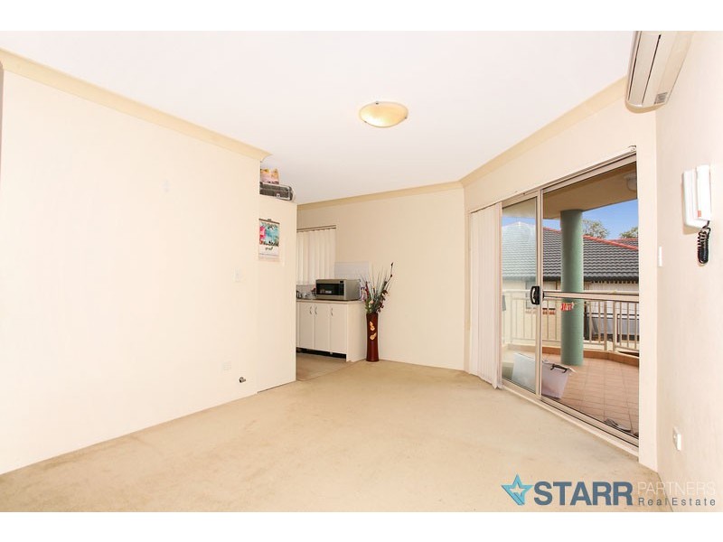 6/30-36 Memorial Avenue, Merrylands NSW 2160