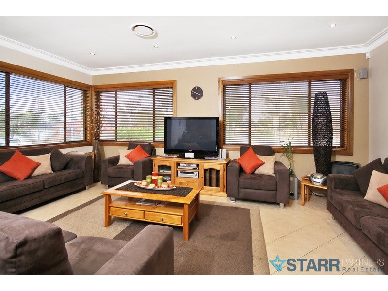 42 Gurney Road, Chester Hill NSW 2162