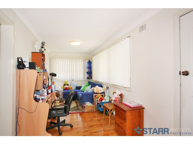 36 Kenyons Road, Merrylands NSW 2160