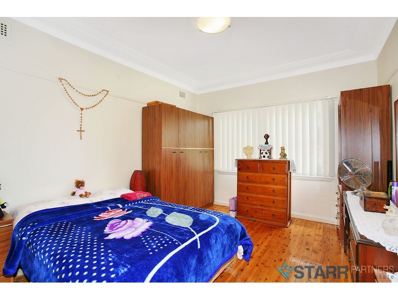 36 Kenyons Road, Merrylands NSW 2160