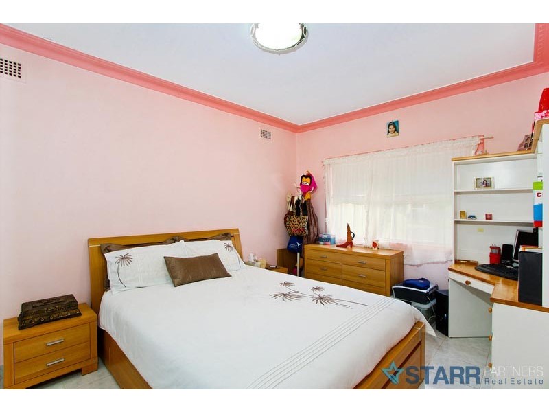 16 Susan Street, South Wentworthville NSW 2145